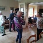 Random image: 20251029-posezení s hudbou (2)