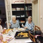 Random image: 20251202 zdobení perníčků v klubu (6)